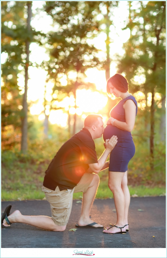 Woodsy Maternity Session | Brittany+Donald - JudithsFreshLook.com